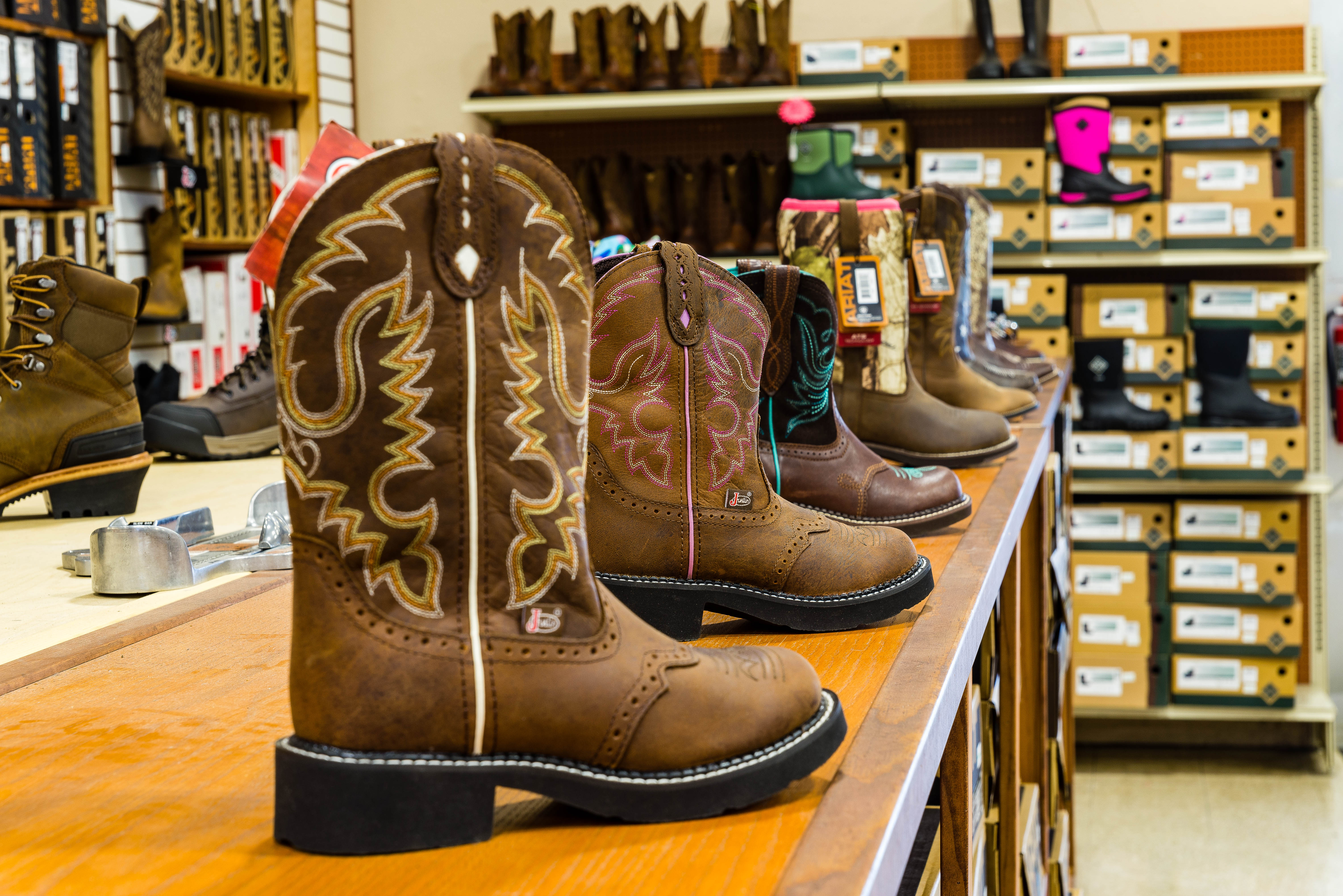 justin boots store